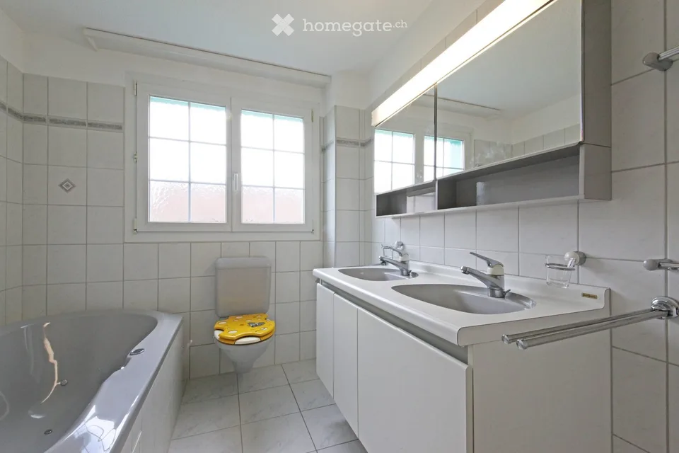 Appartement 3.5 pièces au centre de Siebnen
