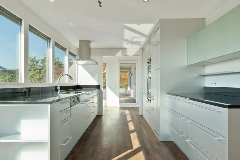 Appartamento mansardato 5½ locali con vista lago a Rüschlikon – foto 3 di 5
