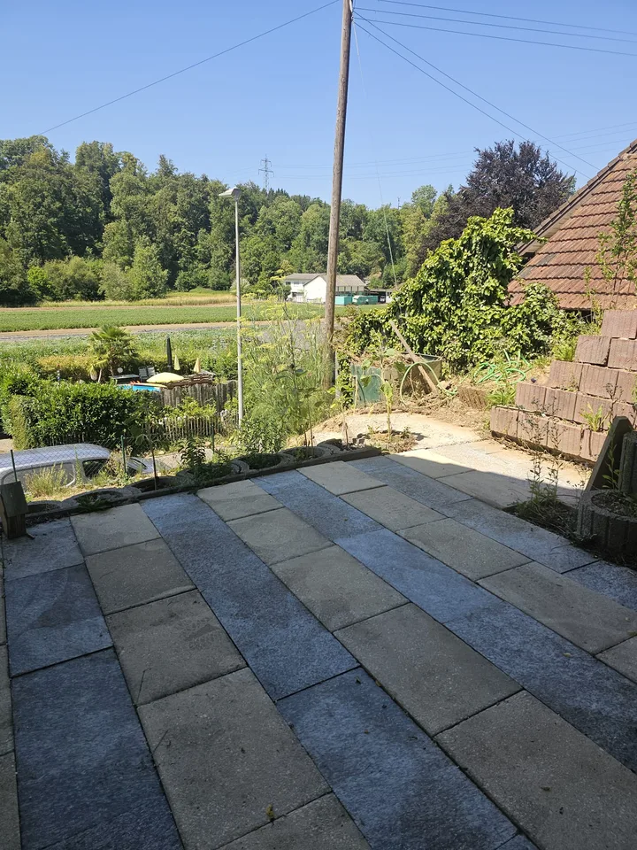 Charming 6.5-room semi-detached house in Othmarsingen – Modern, Family-friendly, and Quiet