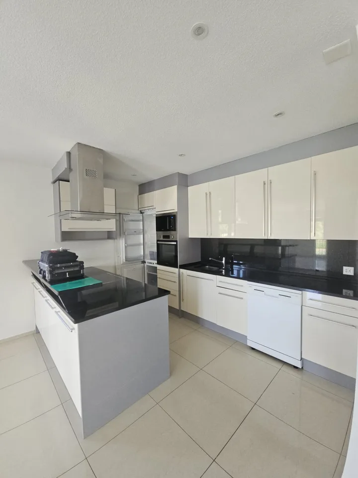 Charming 6.5-room semi-detached house in Othmarsingen – Modern, Family-friendly, and Quiet