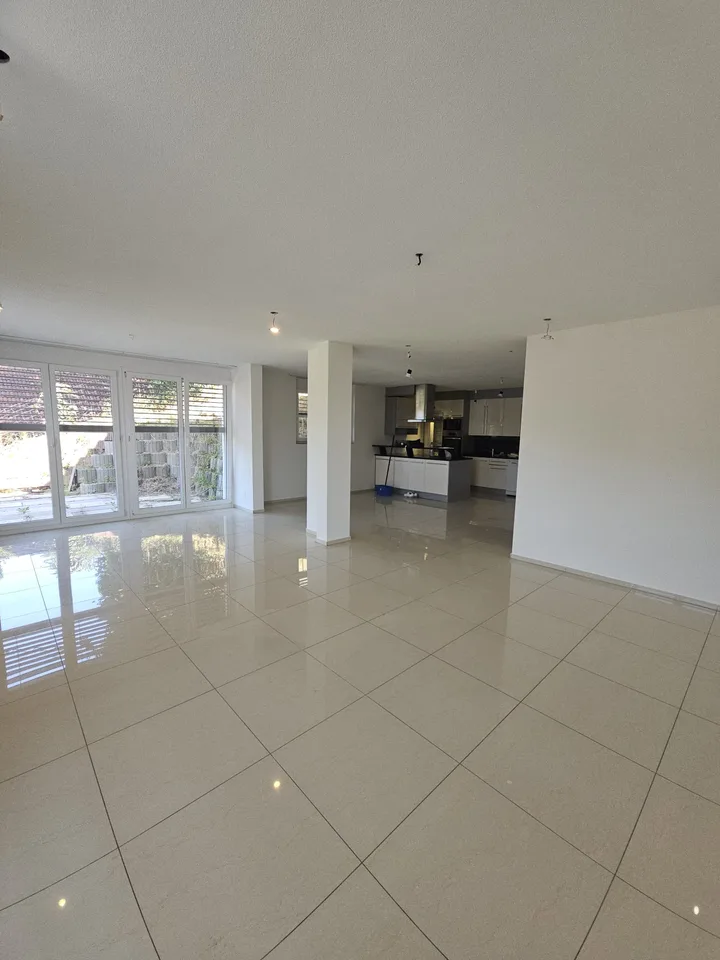 Charming 6.5-room semi-detached house in Othmarsingen – Modern, Family-friendly, and Quiet