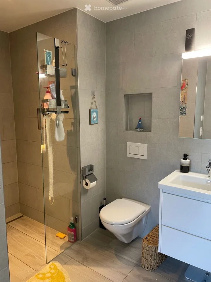 Moderne -Wohnung mit 107 m², Loggia und Bodenkühlung