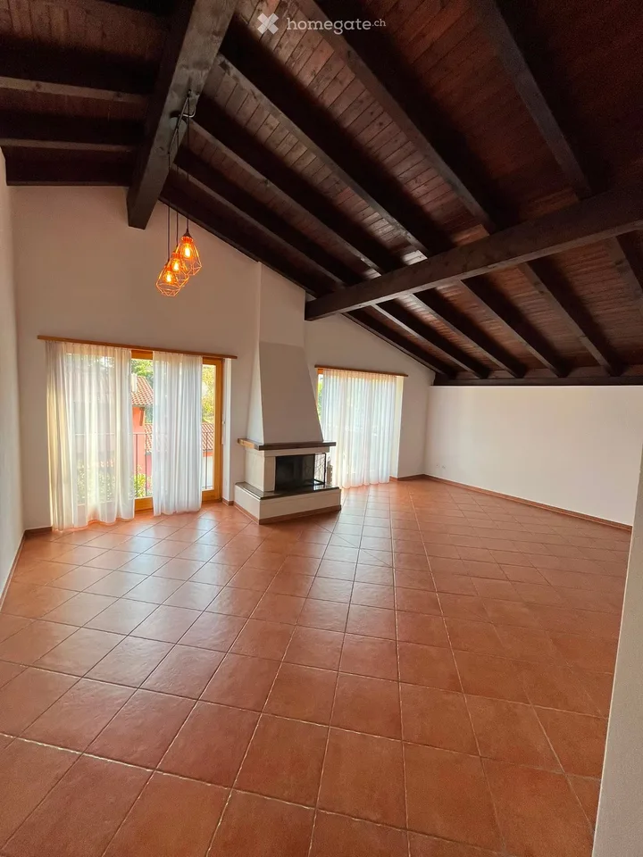 Appartamento in casa bifamiliare