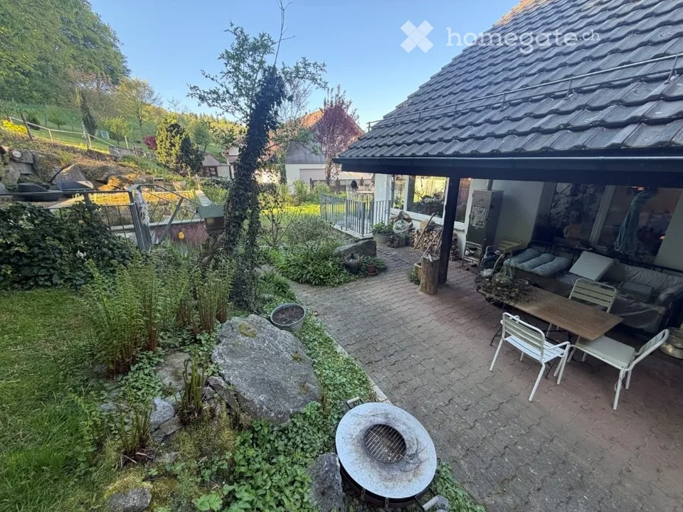 6.5-Zimmer-Doppeleinfamilienhaus in Ammerswil AG – ab November 2026 zu vermieten mit Sauna und Teich