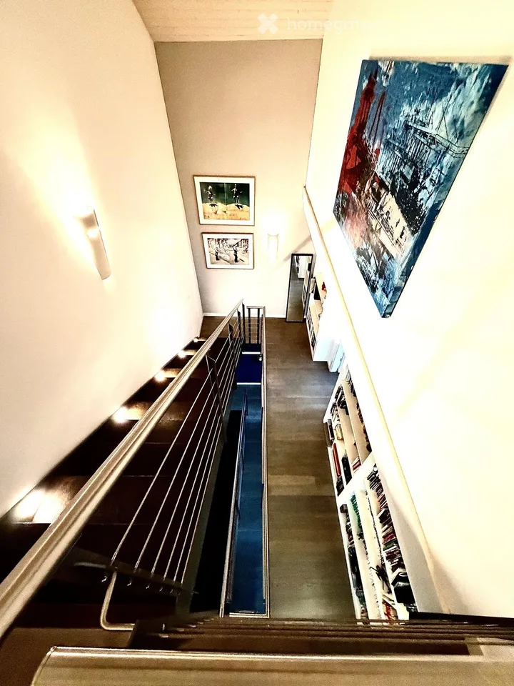 SPECTACULAIRE TRIPLEX DANS UNE MAISON DE VILLAGE AU COEUR DU PETIT-LANCY