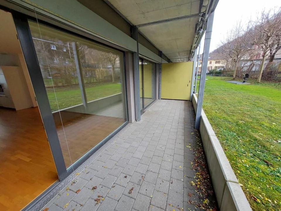 Moderne 2.5 Zimmer Minergiewohnung mit 16 m2 Balkon & Option auf E-Ladestation