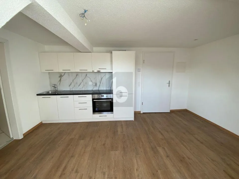 MAISON FAMILIALE À RENTABILITÉ ÉLEVÉE DANS UN EMPLACEMENT DE PREMIER PLAN – photo 9 sur 12
