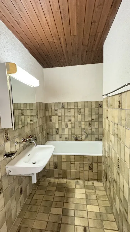 4 Zimmer hell bei Bahnhof, 89 m², Aufzug | La Chaux-de-Fonds