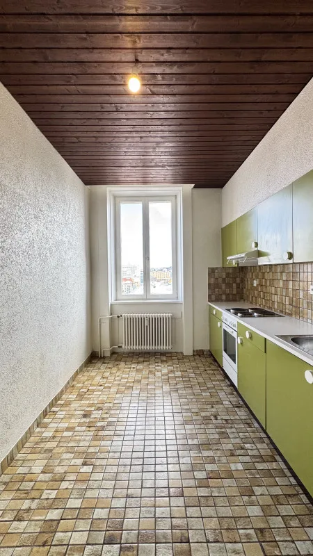 4 Zimmer hell bei Bahnhof, 89 m², Aufzug | La Chaux-de-Fonds