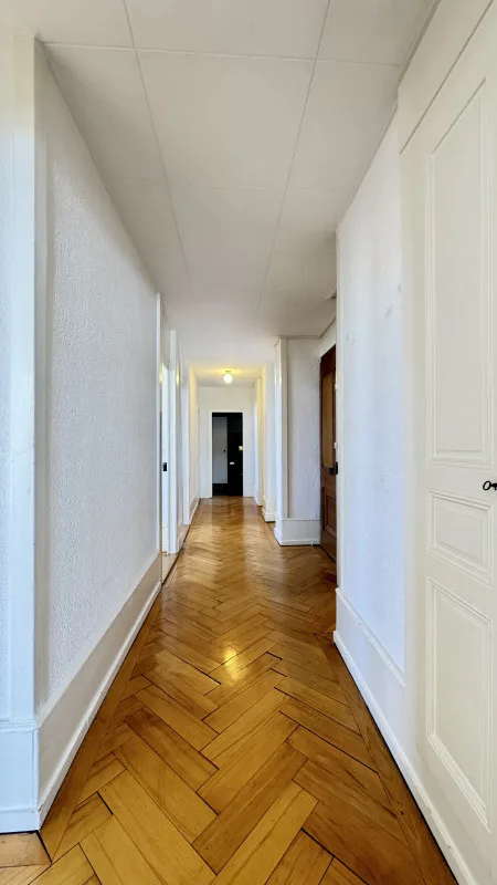 4 Zimmer hell bei Bahnhof, 89 m², Aufzug | La Chaux-de-Fonds