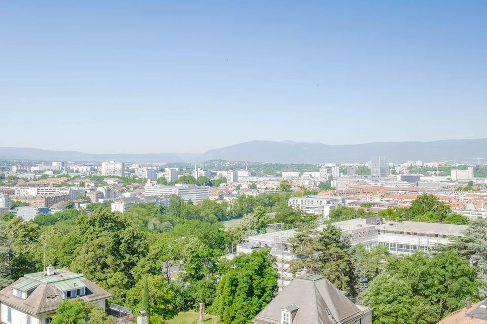 Renovated apartment with panoramic view