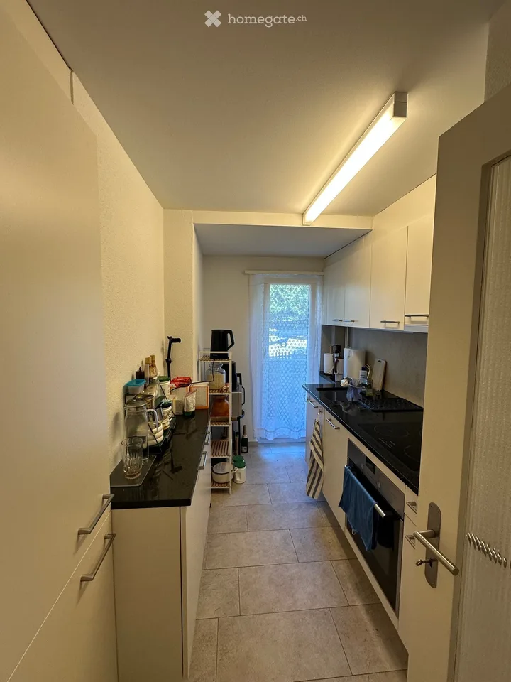 Charming 3-room apartment on Seestrasse in Meilen – available immediately!