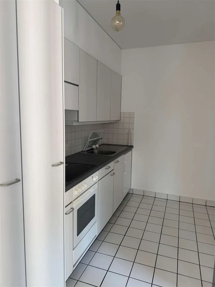 Bellinzona - practical studio apartment in the city center