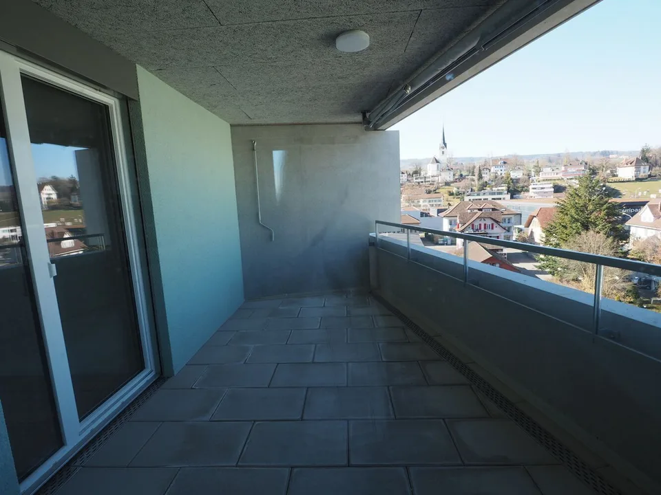 Bel appartement 2.5 pièces avec loggia