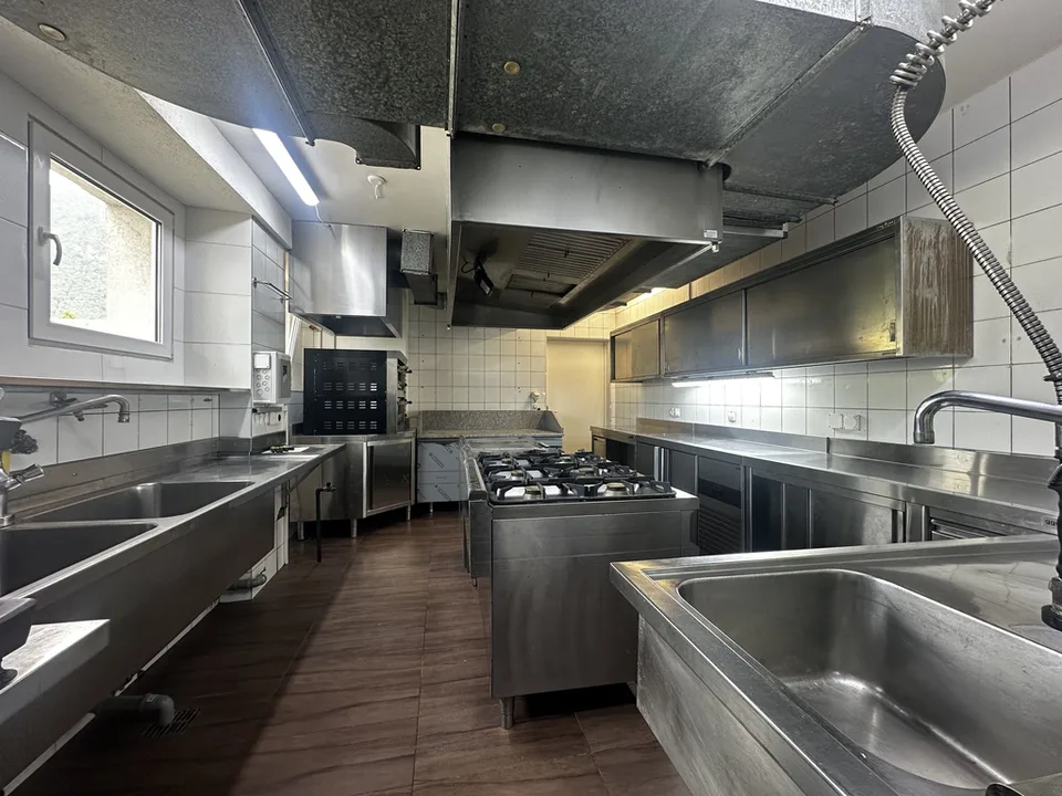 Lokal Gewerbe zur Miete (Restaurant) - 1 Monat Nettomiete angeboten
