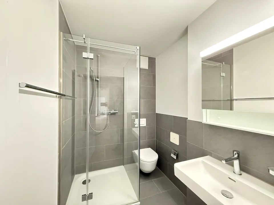 First-time rental near Zwingen Castle - For couples, shared flats or singles