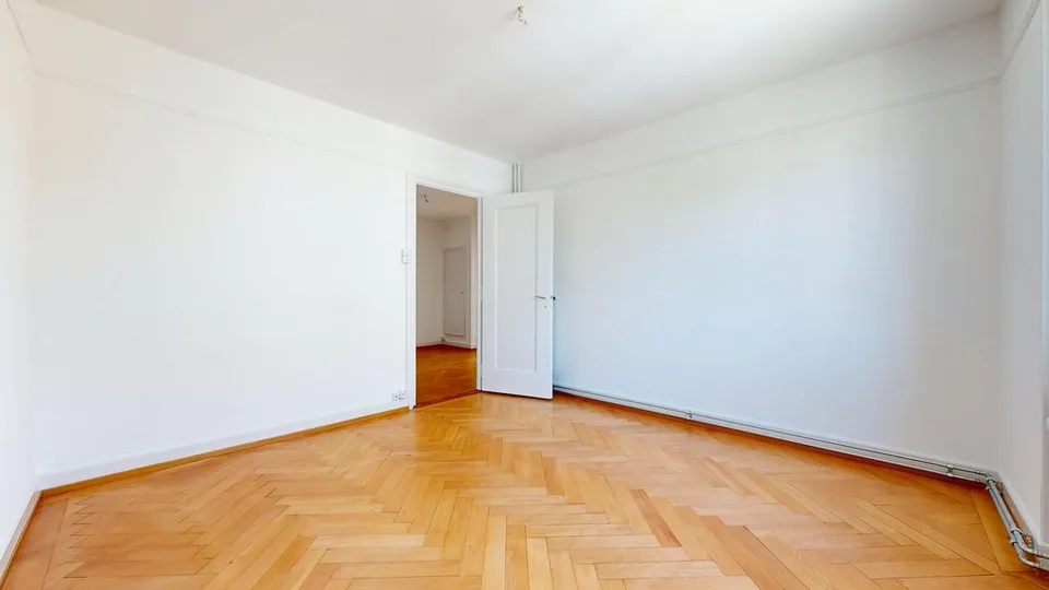 Tutto a portata di mano sotto la strada!