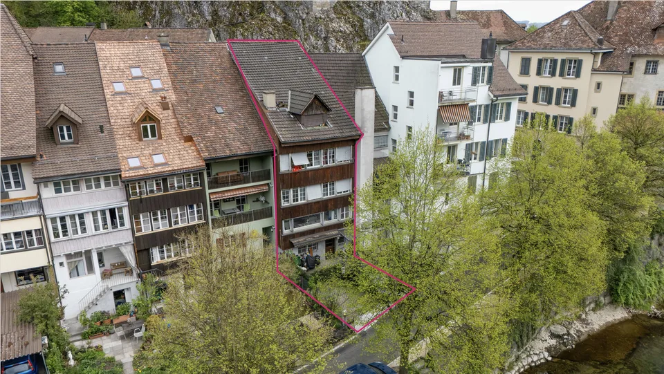 Vieille ville. Aare. Maison multifamiliale.