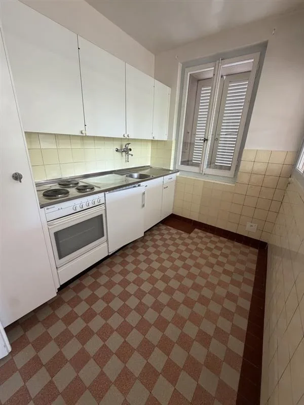 Vier-Zimmer-Wohnung mit Balkon in ruhiger Nachbarschaft