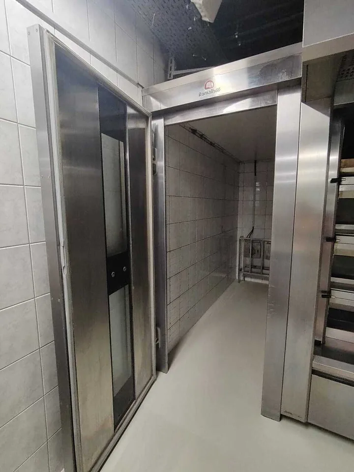 Zu übergeben - Bäckerei/Konditorei vollständig ausgestattet in Sion