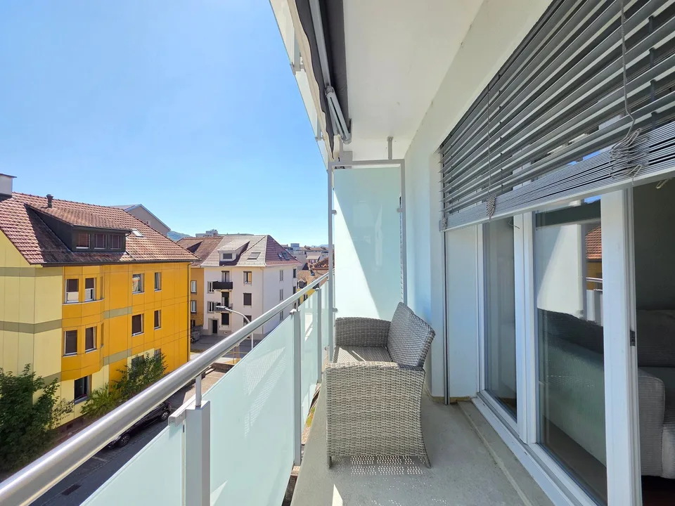 Ampio appartamento di 2 locali in affitto in una zona residenziale centrale