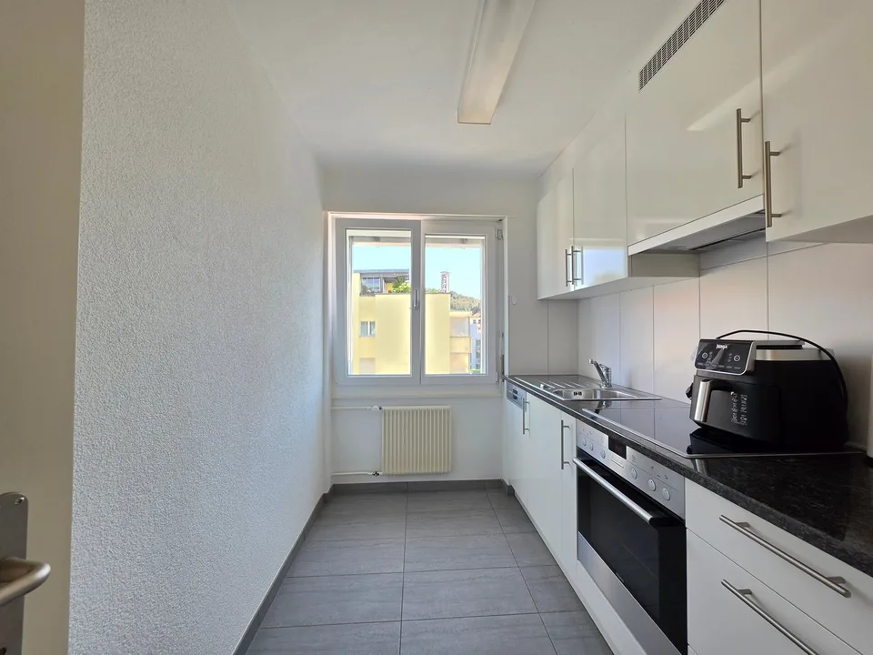 Ampio appartamento di 2 locali in affitto in una zona residenziale centrale