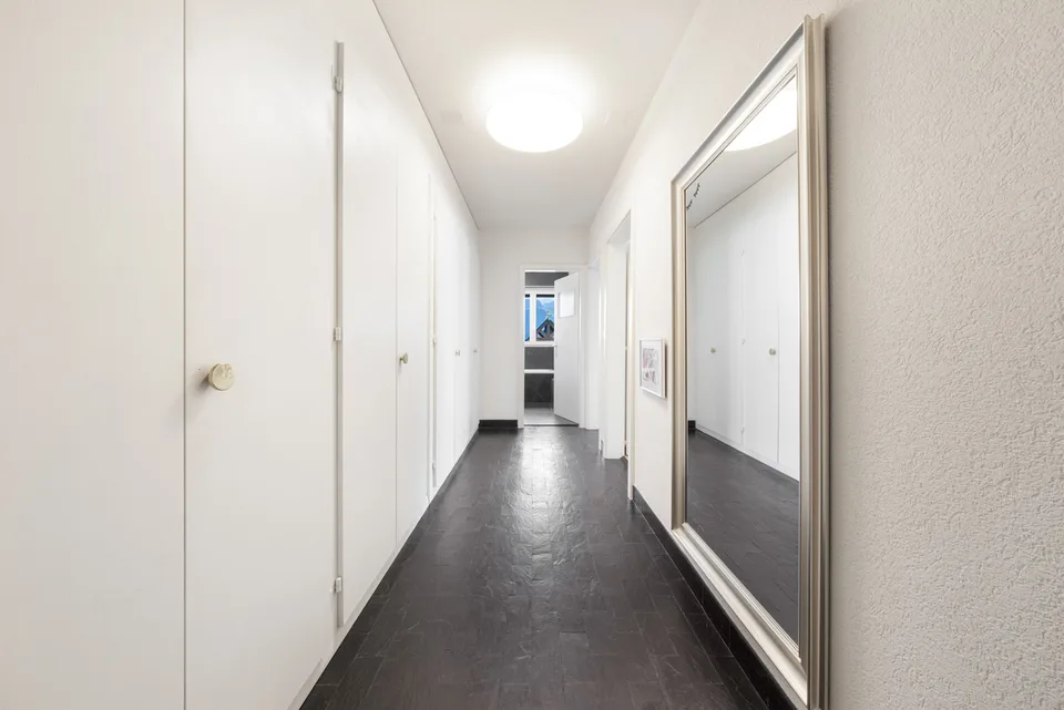 APARTMENT WITH TERRACE - PANORAMIC VIEW - BASEMENT - EXCLUSIVE