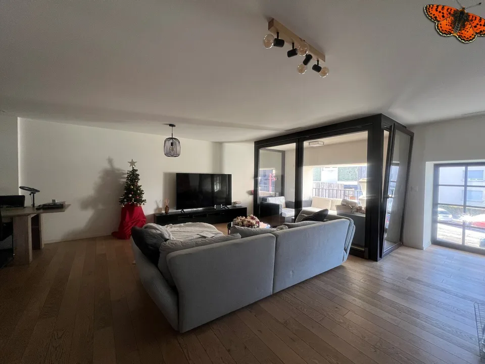 3 ½ PIECES - Centre de Bulle avec balcon !