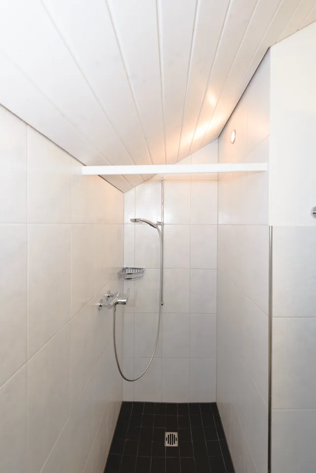 Grosszügige und helle  3 ½-Zimmer Dachwohnung am Rande des alten Dorfkerns von Elgg