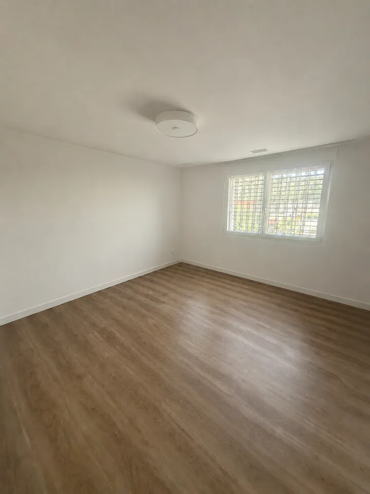 Moderne 4.5-Zimmer-Wohnung im 2. OG