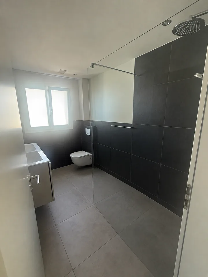 Moderne 4.5-Zimmer-Wohnung im 2. OG
