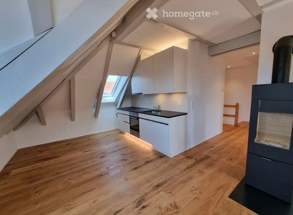 Charmante 2-Zimmer-Dachgeschosswohnung an der Rodtmattstrasse in Bern