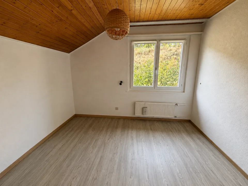 Renan, schönes Einfamilienhaus mit 6 Zimmern
