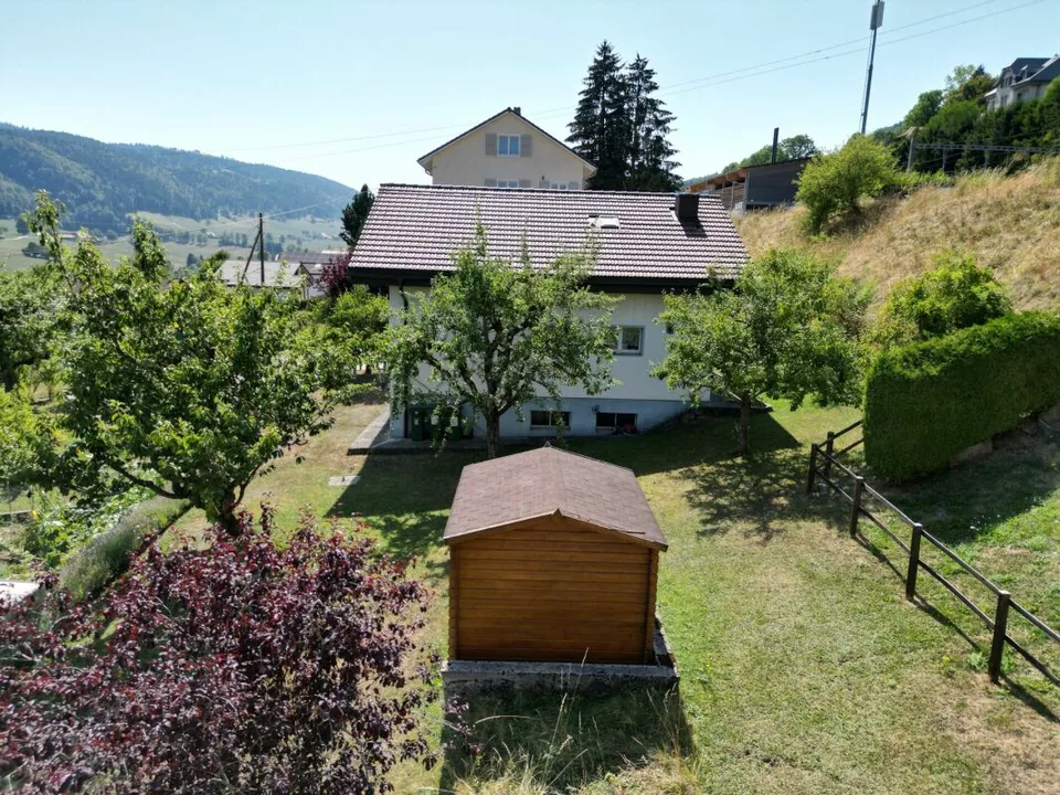 Renan, schönes Einfamilienhaus mit 6 Zimmern