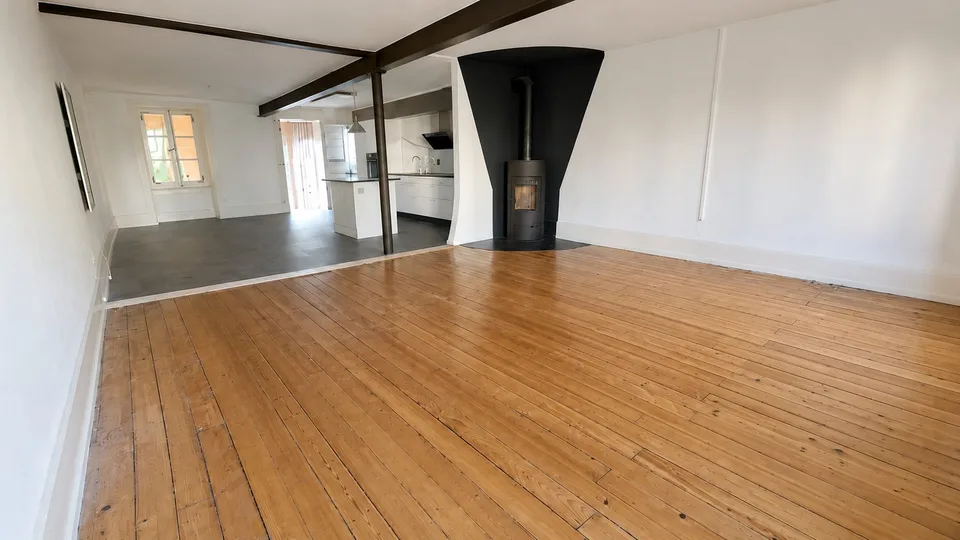 Charming 6.5-room apartment with garden in the old town of Erlach