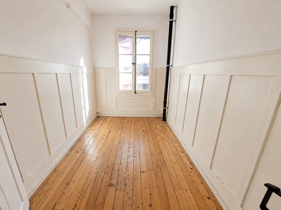 Charming 6.5-room apartment with garden in the old town of Erlach