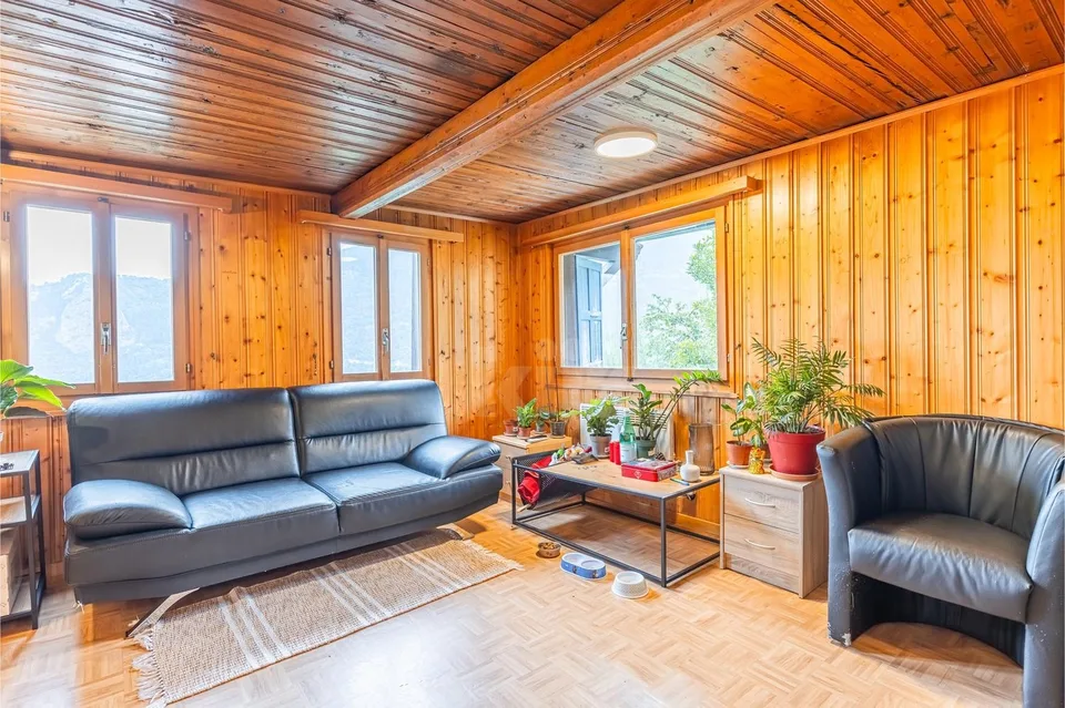 Charmantes Zweifamilienhaus mit freier Sicht