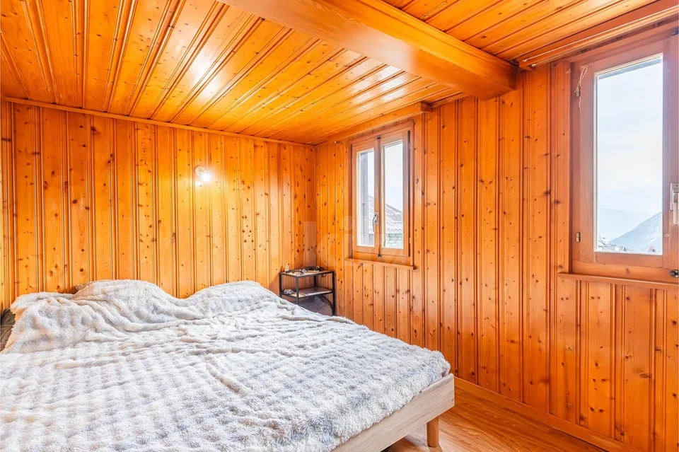 Charmantes Zweifamilienhaus mit freier Sicht