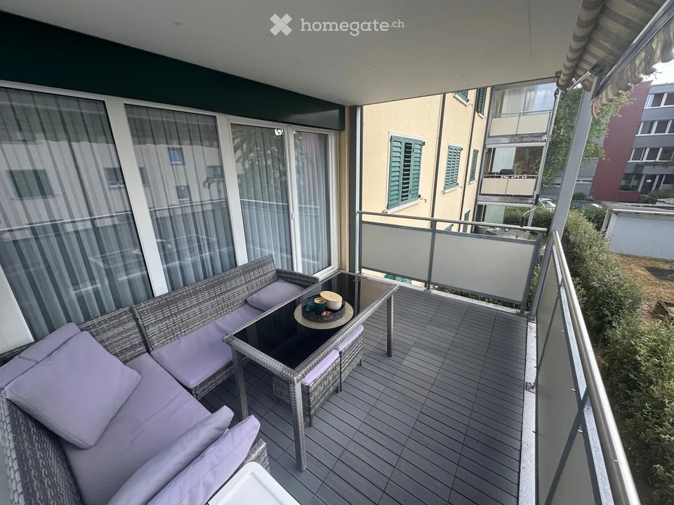 Helle 3-Zimmer-Wohnung mit Balkon in Wettingen