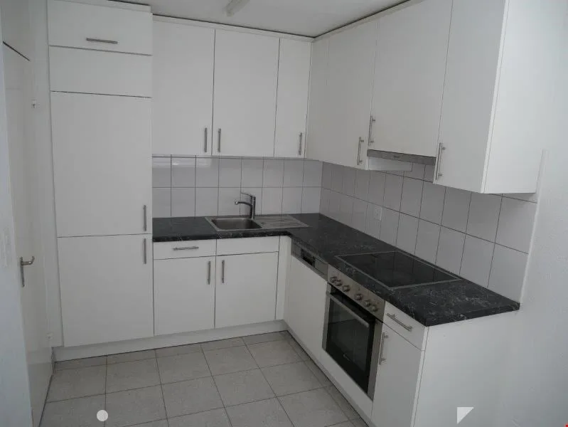 Appartamento moderno 3.5 locali con balcone a Biel/Bienne