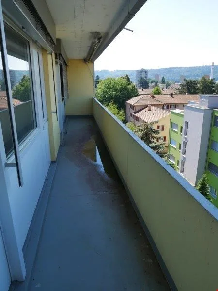 Appartamento moderno 3.5 locali con balcone a Biel/Bienne