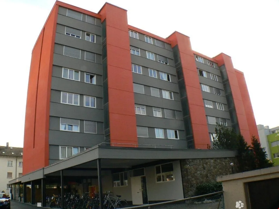 Moderne 3.5-Zimmer-Wohnung mit Balkon in Biel/Bienne