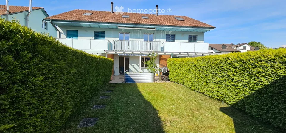 Familienfreundliches Reihenhaus mit Garten, Sauna und Hobbyraum