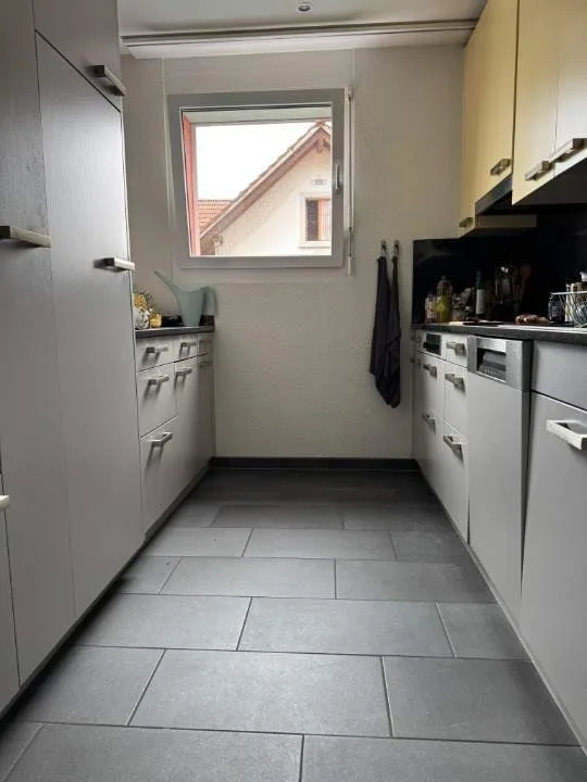 Helle 5.5-Zimmer-Wohnung mit Balkon und Aussicht in Wettswil am Albis