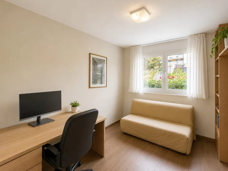 Spacious 5.5-room apartment with garden in Mendrisio