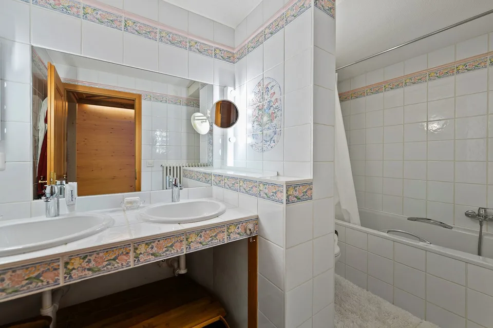 Sehr schönes 3.5-Zimmer-Apartment im Erdgeschoss mit Terrasse und Garten