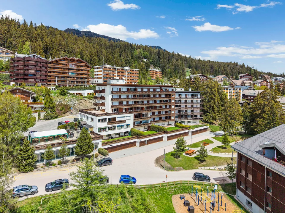 Sehr schönes 3.5-Zimmer-Apartment im Erdgeschoss mit Terrasse und Garten
