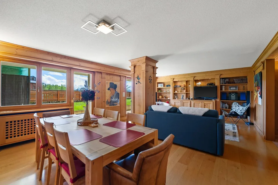 Sehr schönes 3.5-Zimmer-Apartment im Erdgeschoss mit Terrasse und Garten