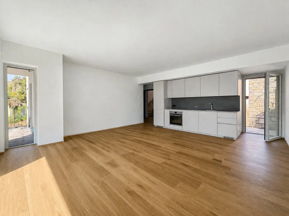 Appartement moderne de 3,5 pièces avec vue sur le lac, nouvellement construit à Massagno