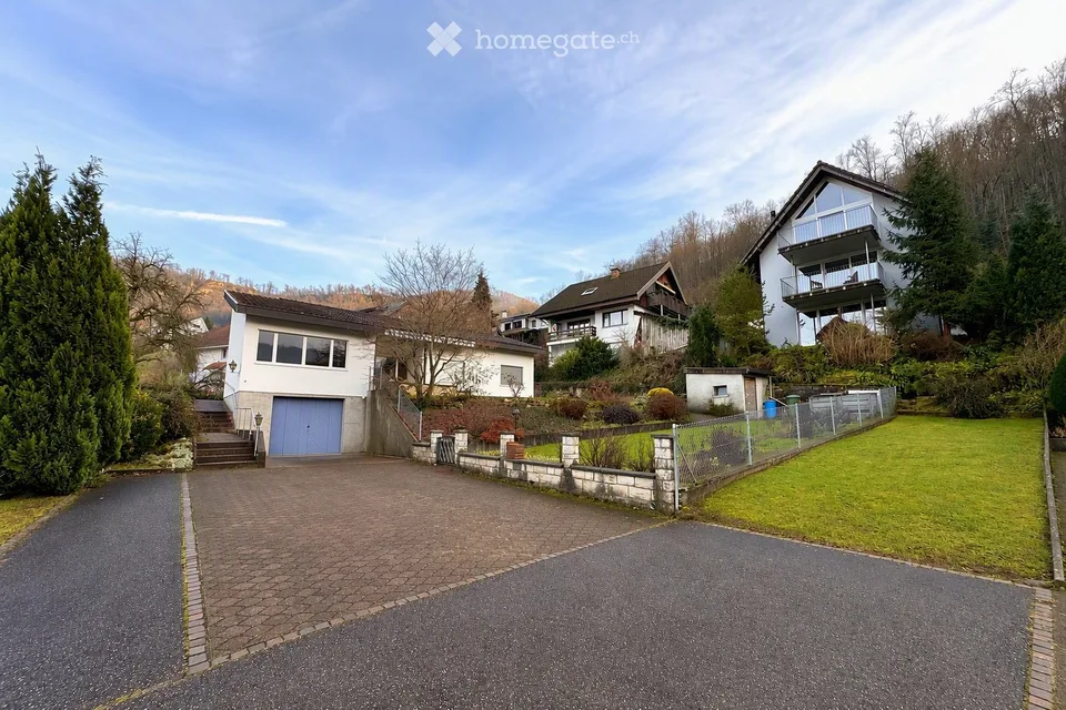 Charmantes Einfamilienhaus mit grossem Garten und Weitsicht